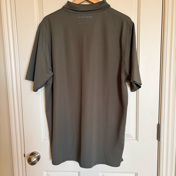 🔥 UNDER ARMOUR Golf Polo | Olive Green & Gray | Size XL | Performance Tech - Picture 2 of 3